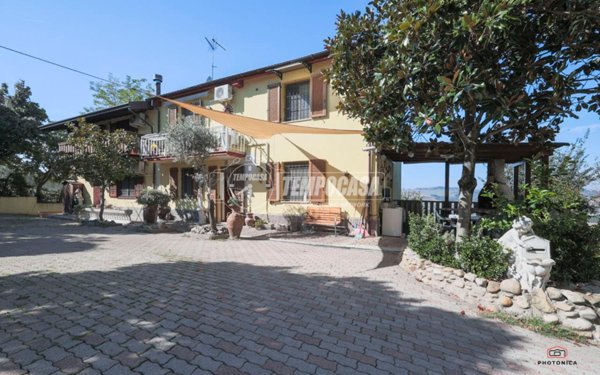 casa indipendente in vendita a Forlì