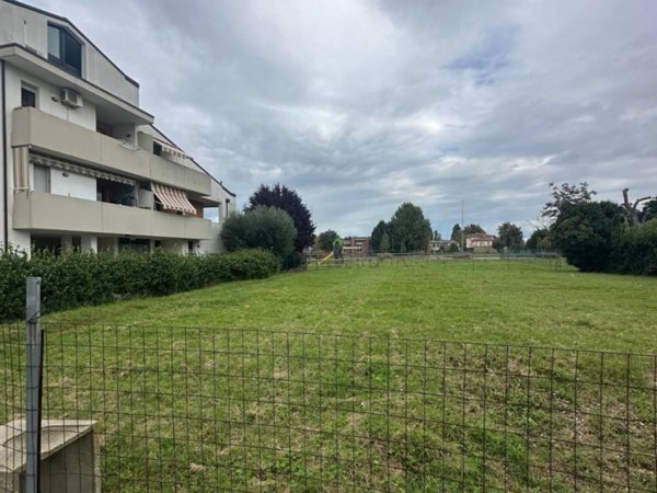 negozio in vendita a Forlì