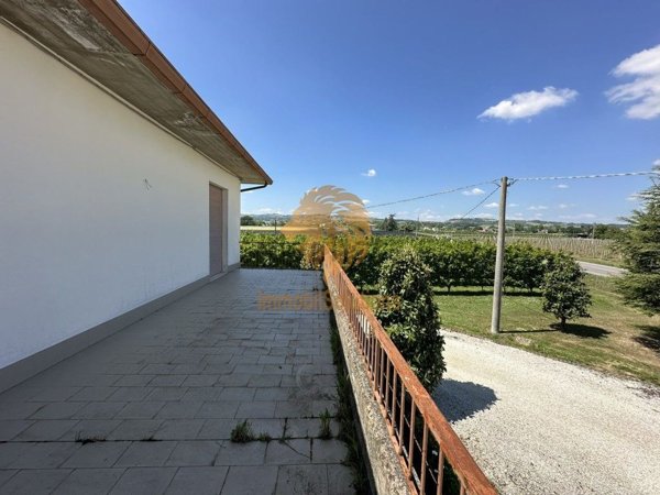 casa indipendente in vendita a Forlì in zona Magliano