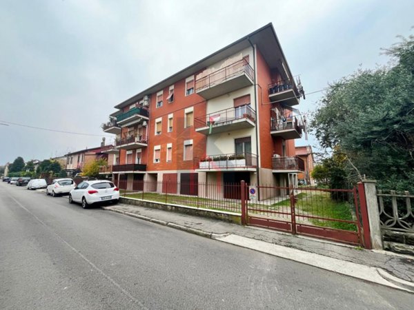 appartamento in vendita a Forlì in zona Cava