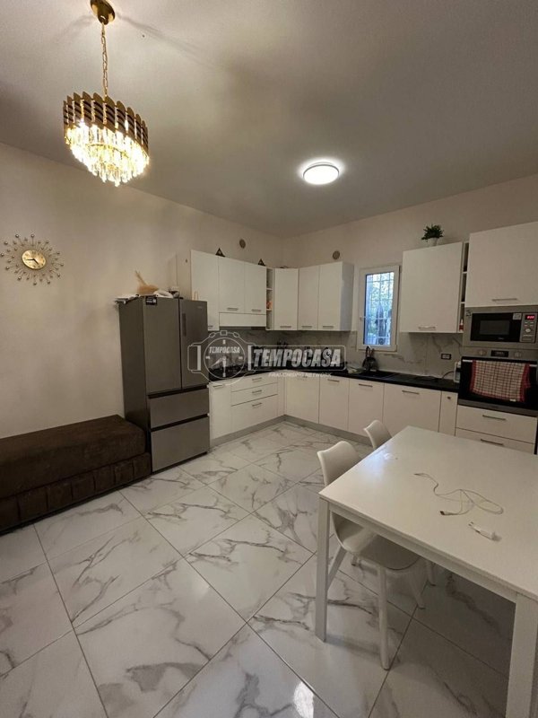 casa indipendente in vendita a Forlì