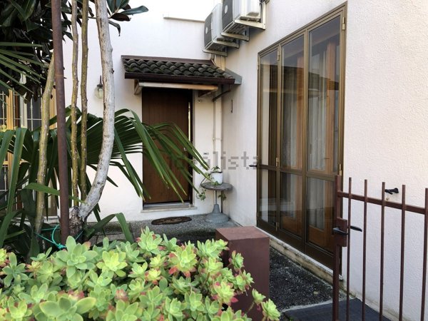 casa indipendente in vendita a Forlì in zona Cà Ossi