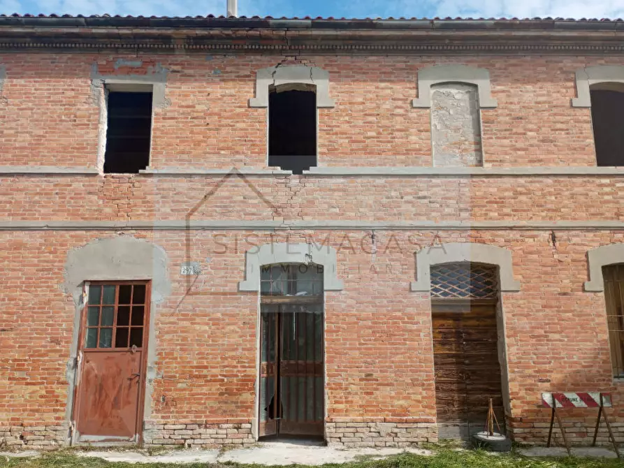 casa indipendente in vendita a Forlì