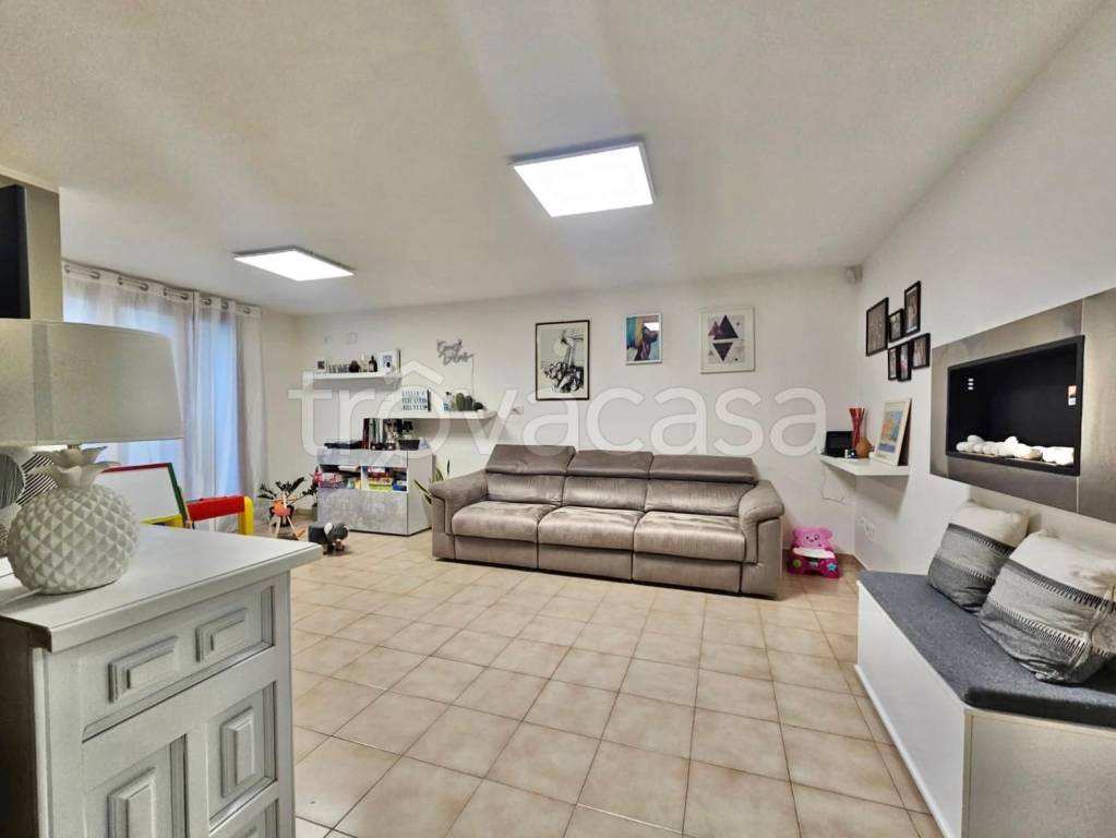 casa indipendente in vendita a Forlì in zona Carpinello