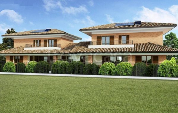 casa indipendente in vendita a Forlì in zona Roncadello