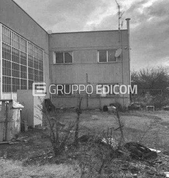 locale commerciale in vendita a Forlì in zona Grisignano