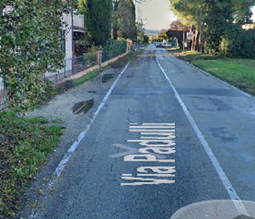 negozio in vendita a Forlì in zona Cava