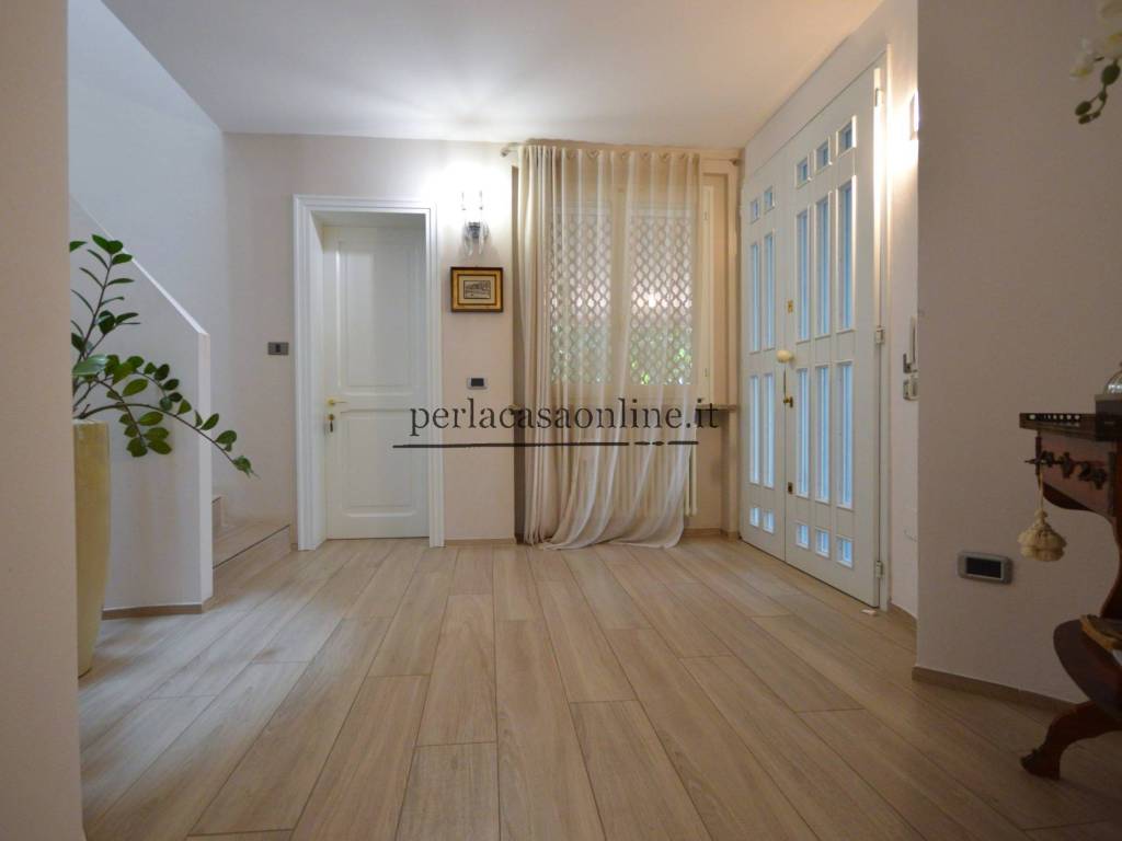 casa indipendente in vendita a Forlì in zona Cà Ossi