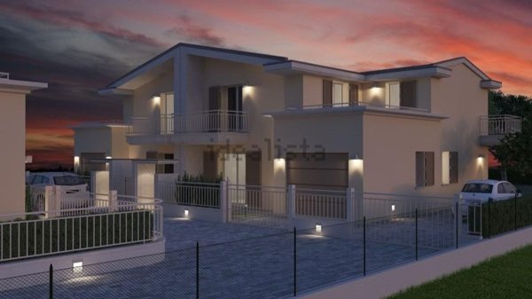 casa indipendente in vendita a Forlì