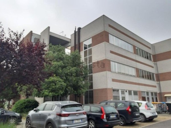 ufficio in vendita a Forlì