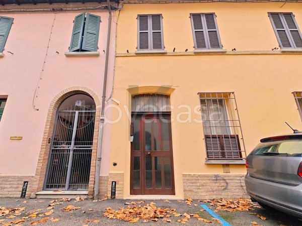 casa indipendente in vendita a Forlì