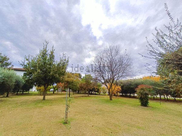 casa indipendente in vendita a Forlì in zona Vecchiazzano