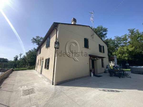 casa indipendente in vendita a Forlì in zona Selva