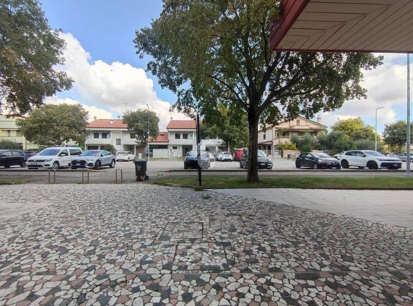 ufficio in vendita a Forlì in zona Pieve Acquedotto