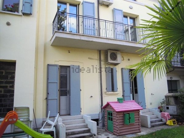 casa indipendente in vendita a Forlì