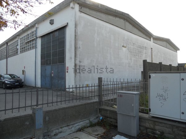 capannone in vendita a Forlì