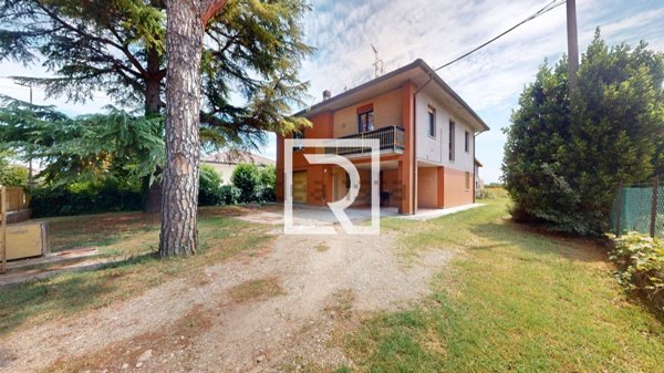 casa indipendente in vendita a Forlì in zona San Varano