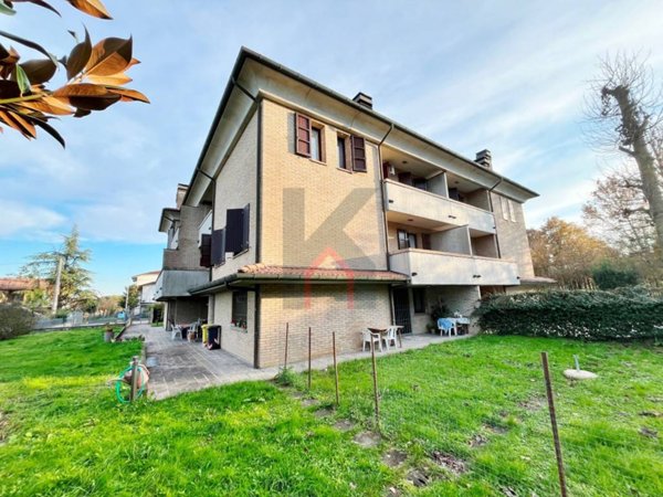 casa indipendente in vendita a Forlì in zona Carpena