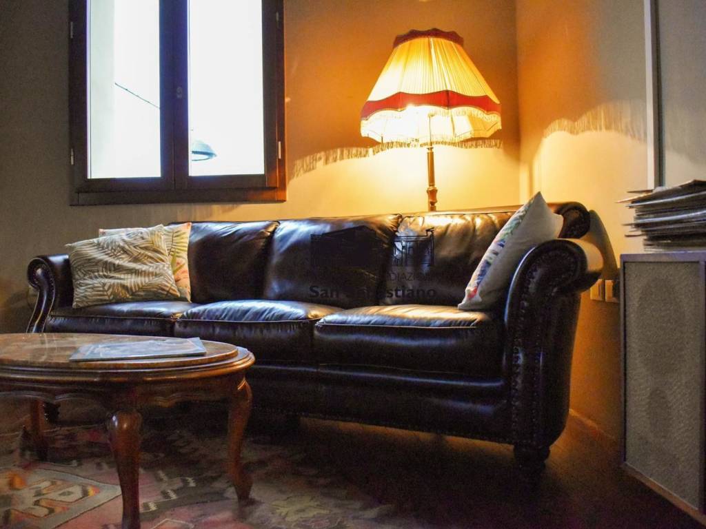 negozio in vendita a Forlì in zona Centro Storico