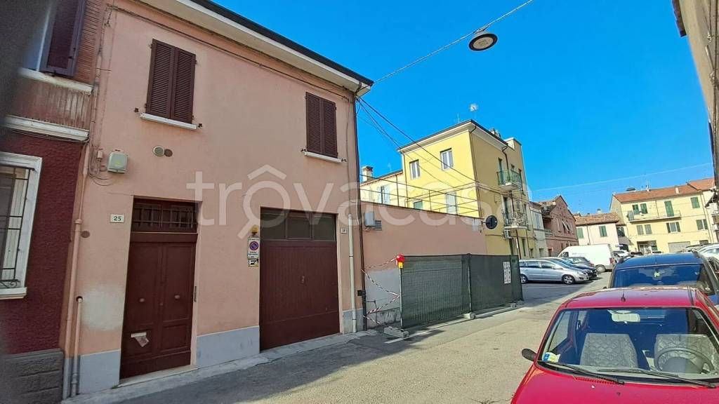 casa indipendente in vendita a Forlì in zona Centro Storico