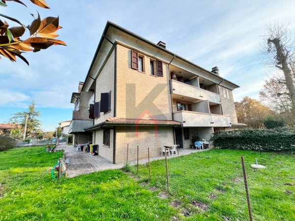 casa indipendente in vendita a Forlì in zona Carpena