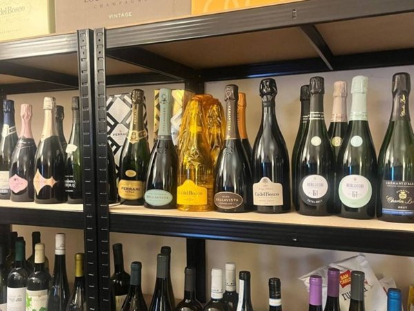 negozio in vendita a Forlì