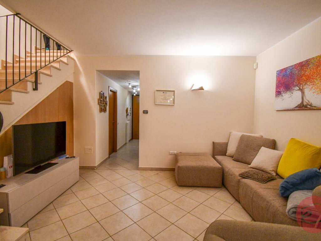 casa indipendente in vendita a Forlì in zona Roncadello