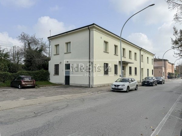 ufficio in vendita a Forlì