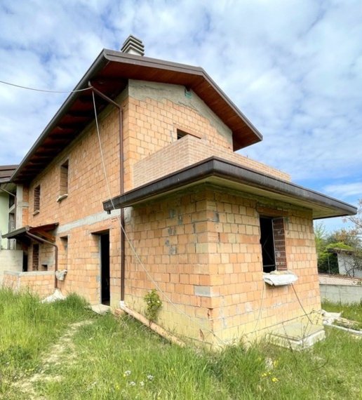 casa indipendente in vendita a Forlì in zona Ravaldino in Monte