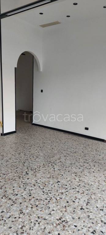 negozio in vendita a Forlì in zona Cava