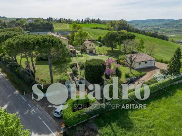 casa indipendente in vendita a Forlì