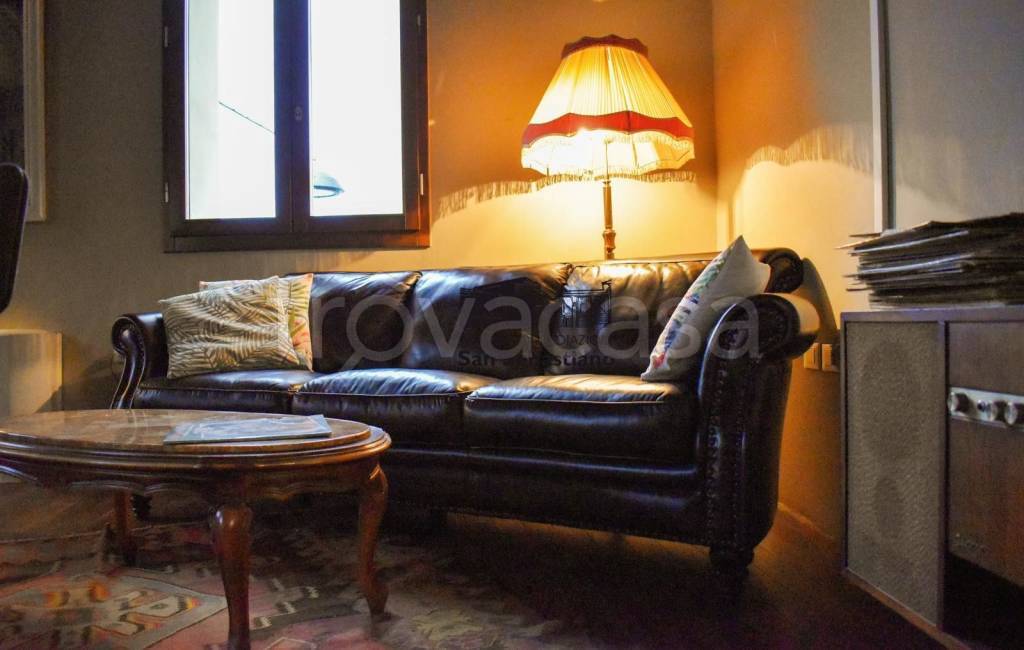 negozio in vendita a Forlì in zona Centro Storico