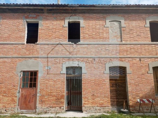 casa indipendente in vendita a Forlì in zona Coriano