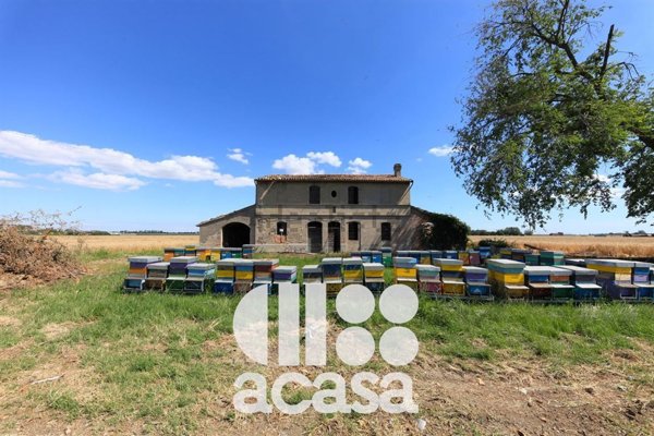 casa indipendente in vendita a Forlì in zona Quattro