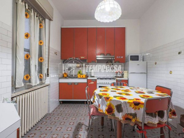 casa indipendente in vendita a Forlì in zona Quattro