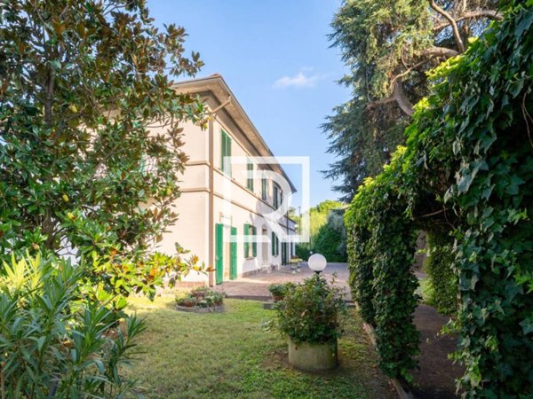 casa indipendente in vendita a Forlì in zona Bussecchio