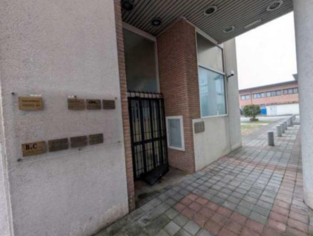 negozio in vendita a Forlì in zona Quattro