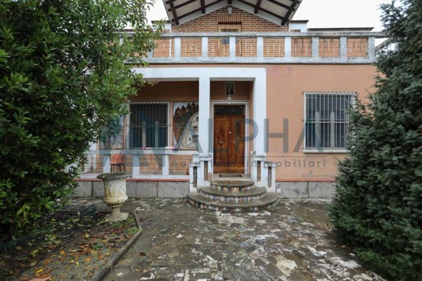 casa indipendente in vendita a Forlì in zona Cava