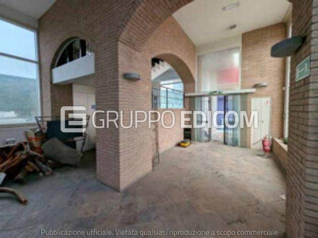 negozio in vendita a Forlì in zona Quattro