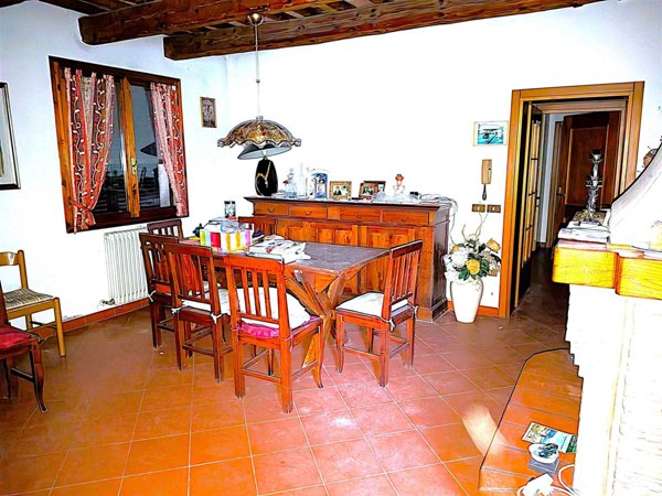 casa indipendente in vendita a Forlì