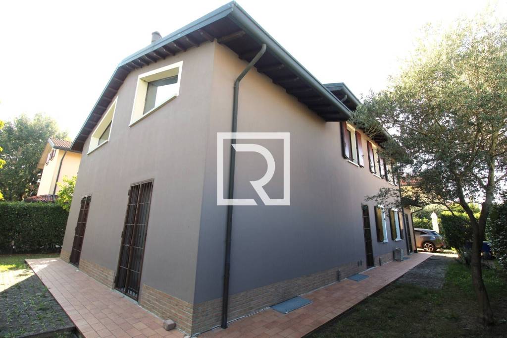 casa indipendente in vendita a Forlì in zona Centro Storico