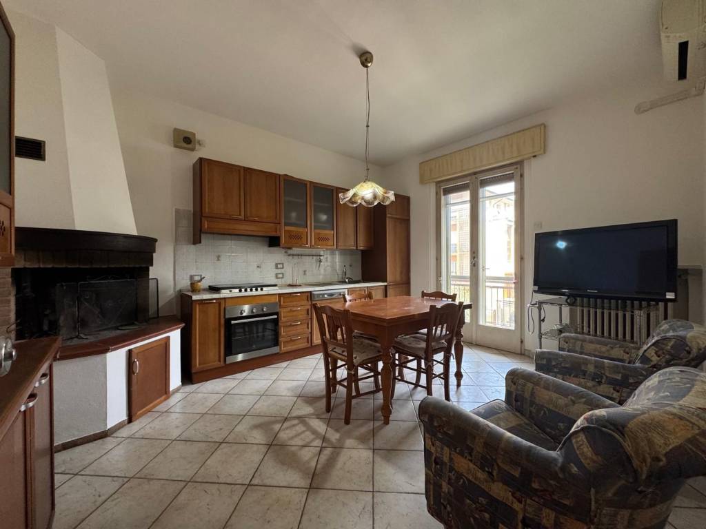 casa indipendente in vendita a Forlì in zona Centro Storico