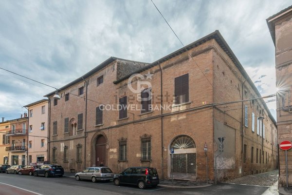 appartamento in vendita a Forlì in zona Centro Storico