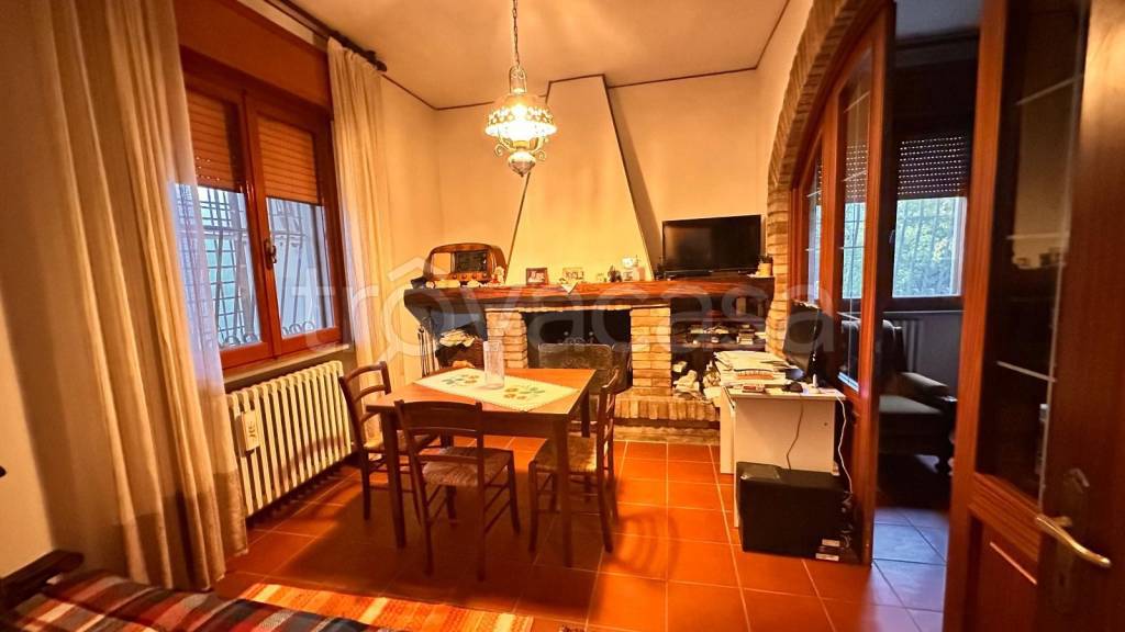 casa indipendente in vendita a Forlì in zona Roncadello