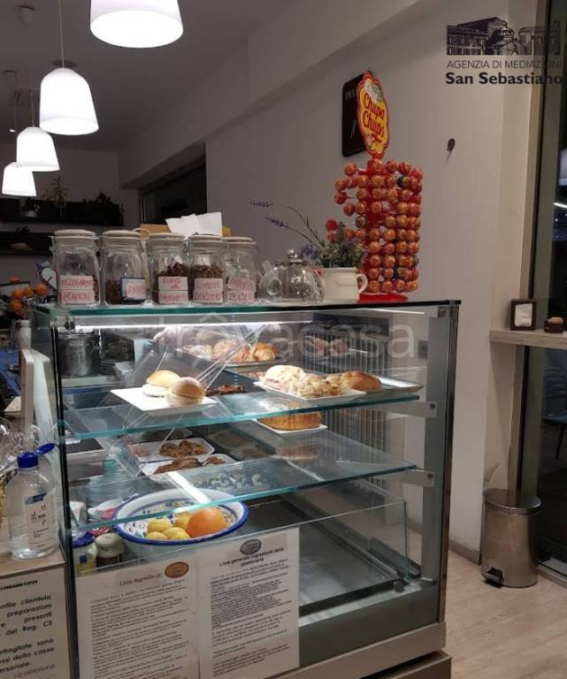 negozio in vendita a Forlì in zona Centro Storico