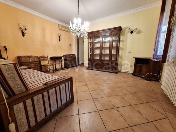 casa indipendente in vendita a Forlì in zona Centro Storico