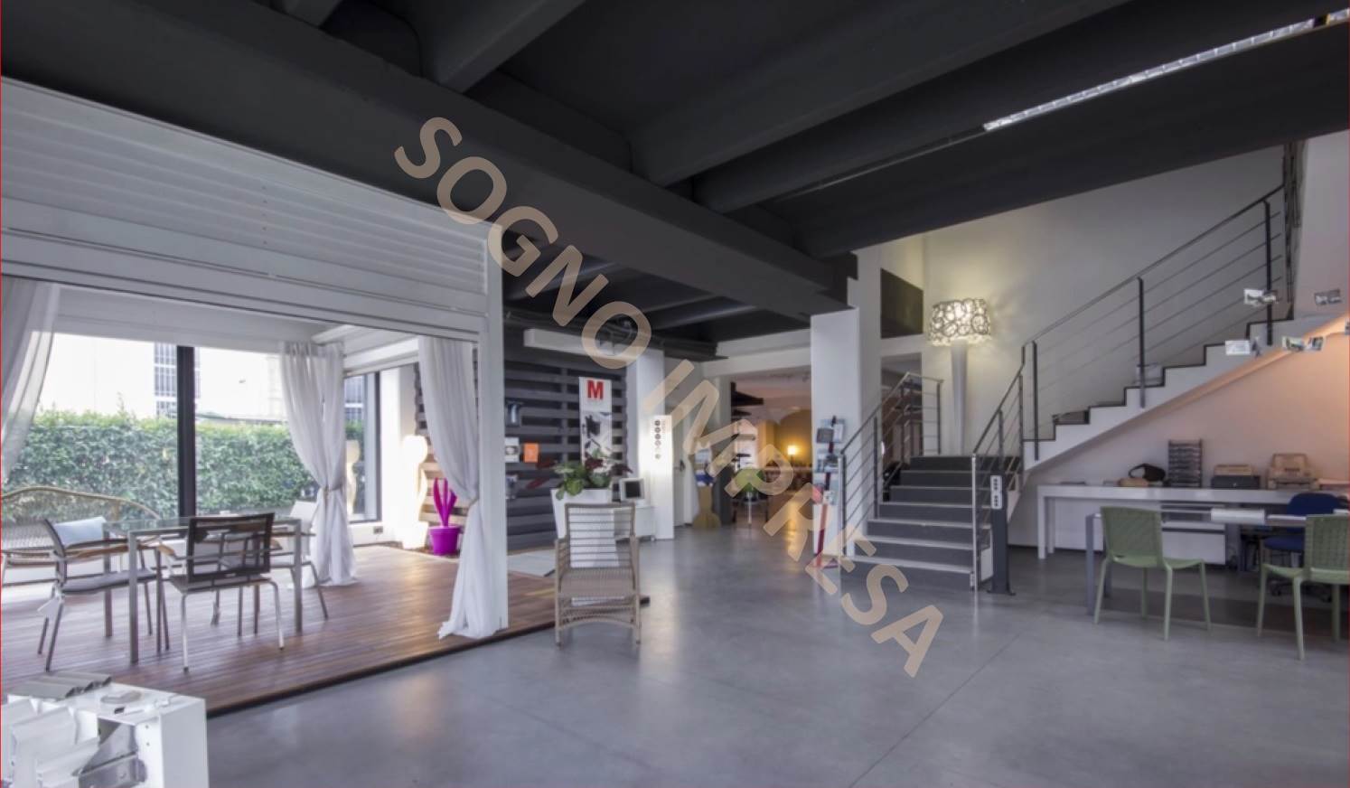 locale commerciale in vendita a Forlì in zona Centro Storico