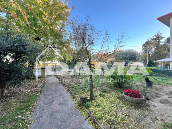 casa indipendente in vendita a Forlì in zona San Giorgio