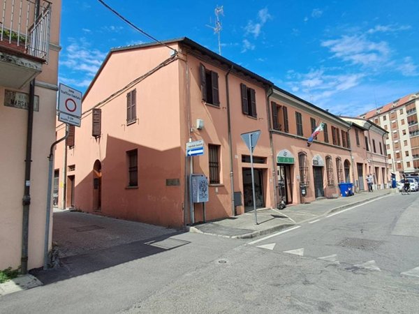 casa indipendente in vendita a Forlì in zona Centro Storico