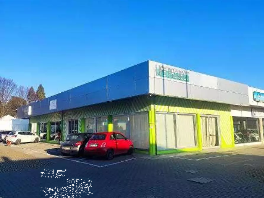 negozio in vendita a Forlì in zona Cava